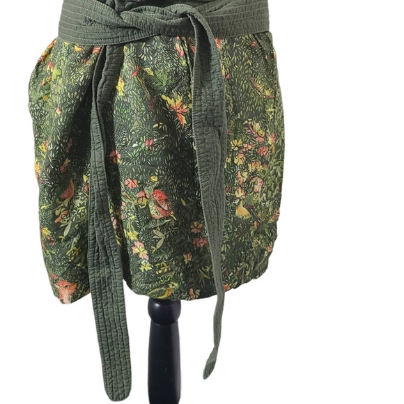 See by Chloé Green Mini Skirt Silk  Tropical Print, Belt Attached Zip In Back 4 - Picture 1 of 12